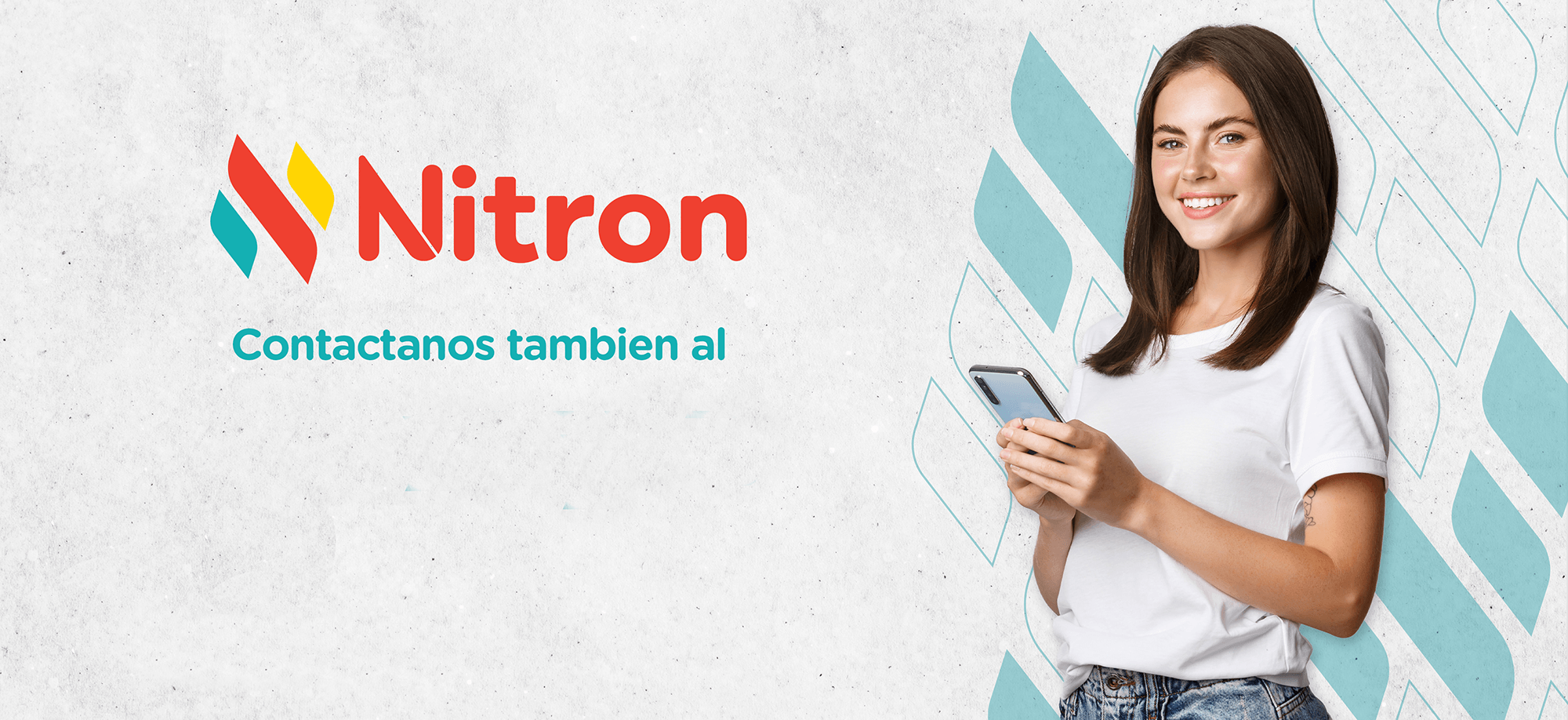 Imagen de chica tomando agua